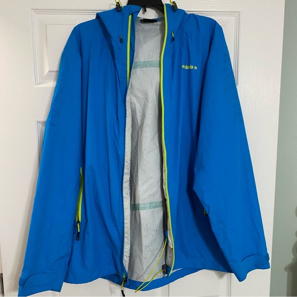 Solaris Rain Jacket - Picture 1 of 4